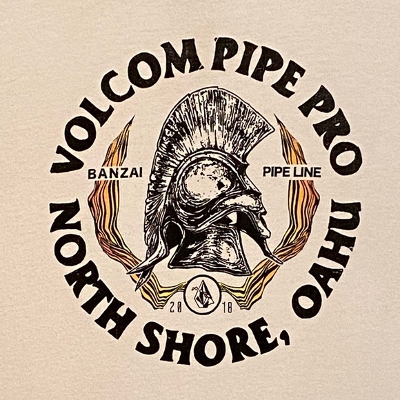 🦩Volcom Short Sleeve TeeShirt🦩 - Picture 2 of 8